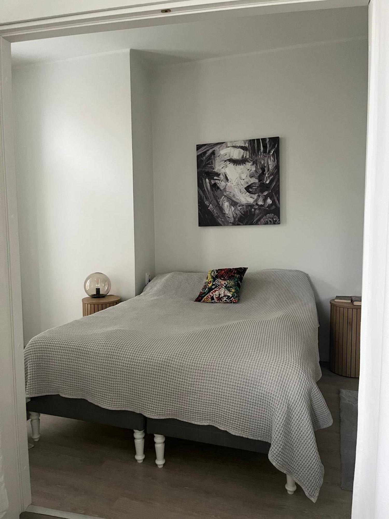 Charming & Cozy In Downtown