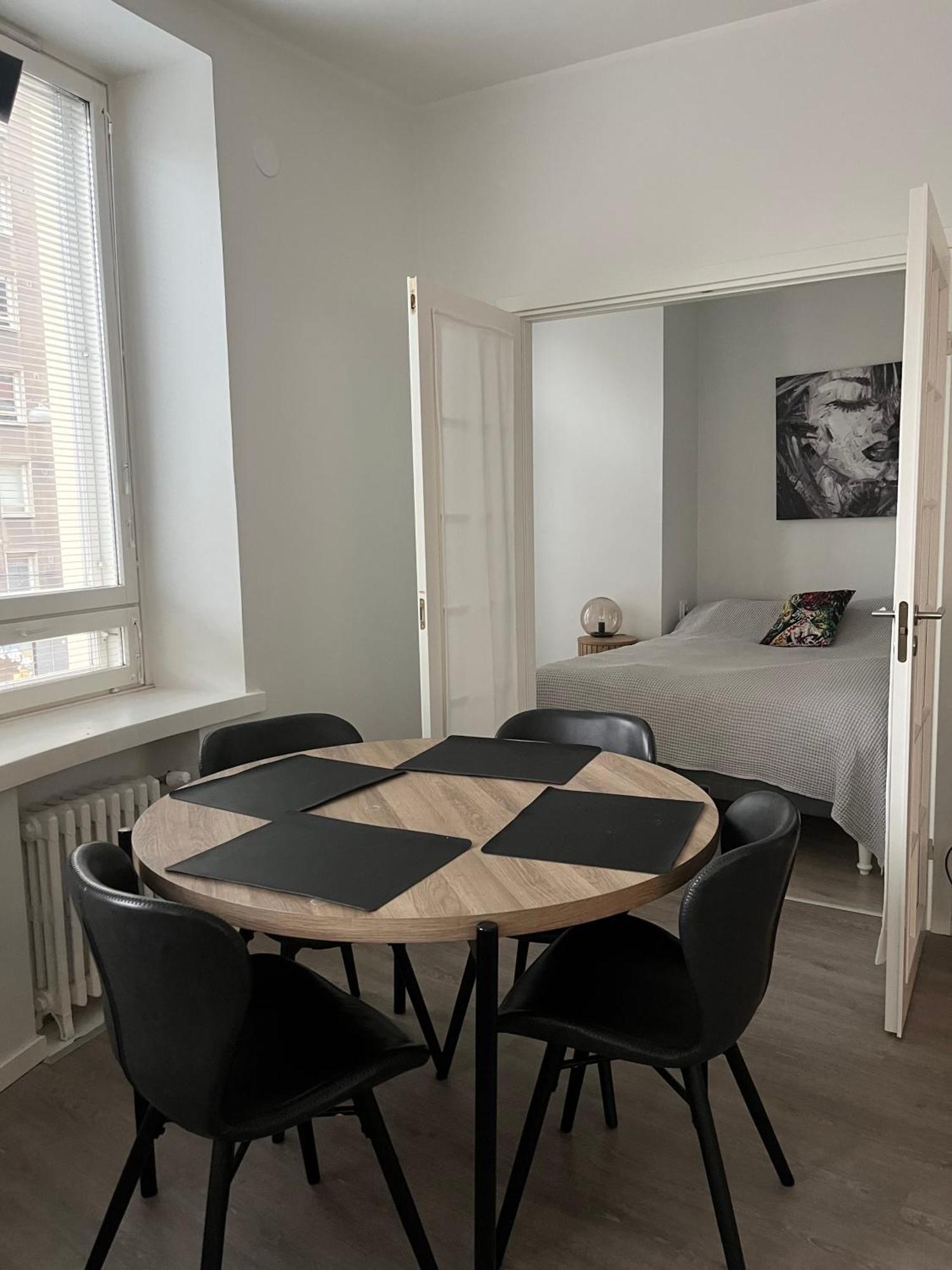 Charming & Cozy In Downtown Helsingfors